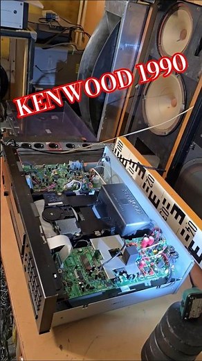 What's inside? 90s Vintage Unique Rare KENWOOD DP-7020 High End Top CD Player Compact Disc