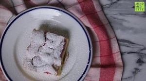 204K views · 1K reactions | A puha tésztának és az ízletes, friss gyümölcsnek köszönhetően egyszerűen lehetetlen neki ellenállni. 襤 | Mindmegette.hu | Facebook