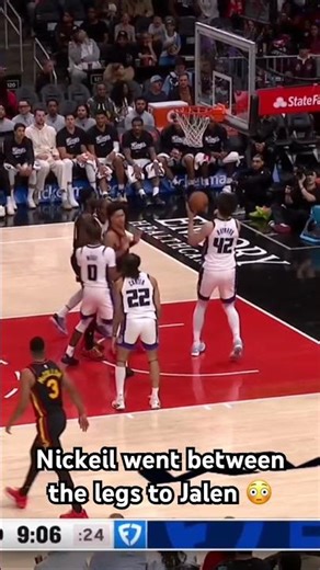 Tricky dime from NAW to JJ 😎😎 #hawks #betweenthelegs #nickeilalexanderwalker #jalenjohnson #nba