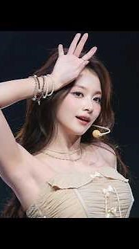 [4K] 251024 프로미스나인 이나경 직캠 'supersonic' (fromis_9 Lee NaGyung FanCam)
