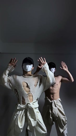 Put your hands up 🙌 #柠檬叉 // Dance trend #aoiskadi