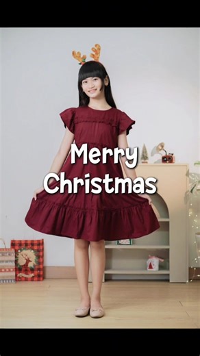 Keyla Bellvania Sutanto 🌟 on Instagram: "Silent night, peaceful heart❤️ Merry Christmas 2025🎄🥰 ✨ Pretty dress @queenkids_id #queenkids#christmasdress#cʜʀɪsᴛᴍᴀs2025#keylabellvania88"