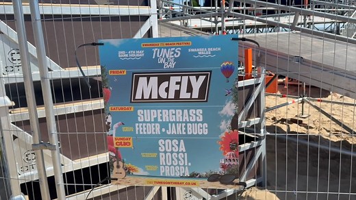 🧑‍🎤 ⛱️ Preparations for Tunes on the Bay are in full swing on Swansea Beach, with stars including McFly, Jake Bugg, Feeder and Supergrass among those performing there from Friday to Sunday this weekend (May 2 to May 4). Be sure to have a great time if you’re heading along 😀 Oystermouth Road will be open as usual throughout the weekend except for a limited closure between the Slip Bridge abutments and Brynmill Lane from 10.45pm to around 11.30pm on each night so eventgoers can get away safely 
