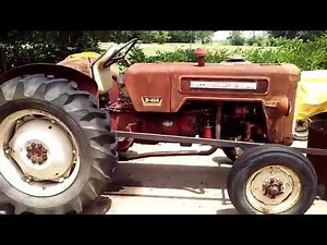 International Harvester B 414 diesel tractor