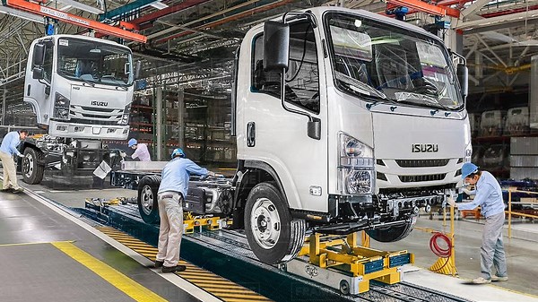 Behind the Scenes of the Largest Truck Production Facility