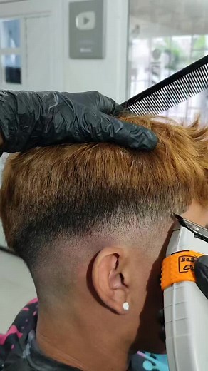 1M views · 10K reactions |  Nuevo diseño de líneas freestyle  observa paso a paso explicación sencilla ✅ y aprende barbería real  UNETENOS ‼️ @barberdepotcolombia @dannistylez @deluxe.line #parati #reels #viral #barberia #lineas #rayas #freestyle #cartagena #venezuela #colombia #baruta #tips #aprendegratis #cursosdebarberia #clases #fade #barberos #caracas_barber_shop #consejos #world #work | Caracas barber shop | Facebook
