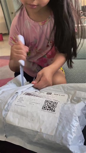 naty Ambrosio (@natyambrocio1)’s videos with Unboxing - Andy Ms