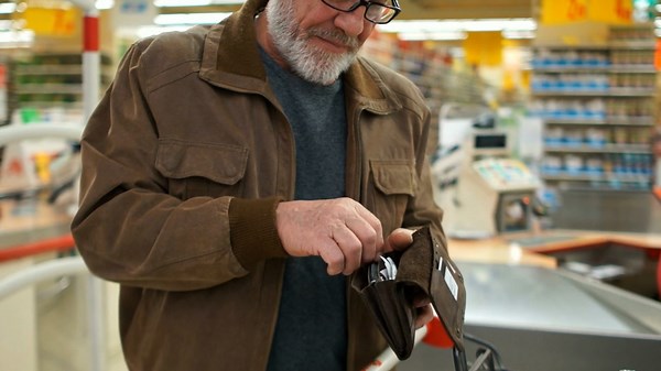 Retirement budget mistakes and how to avoid them