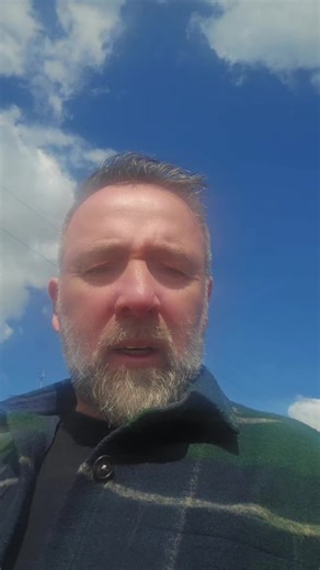 Videoclipuri postate de Cristian17 (@cristian17.ro) cu Dread Vector - César Falox