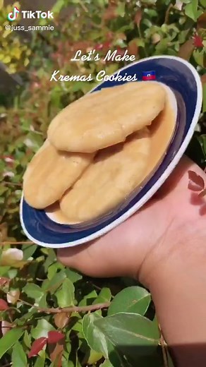 Delicious Haitian Kremas Cookies Recipe