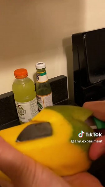 Easy Steps to Peel a Mango Like a Chef