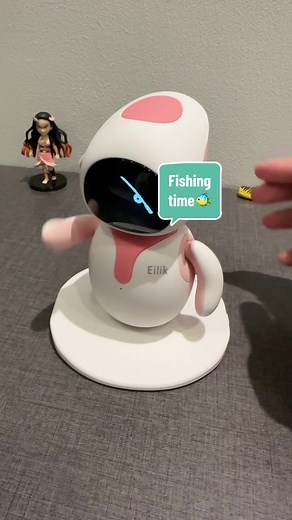 Fishing with Eilik #eilik #robot #fishing