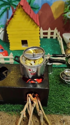 Tiny Popcorn Explosion 🍿🔥Wait for big reveal and pop corn explosion 😲 😨