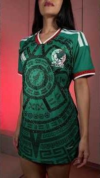 Transformando mi playera de la selección mexicana con brillos