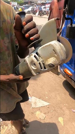 Big Problem: African Truck repair on the road