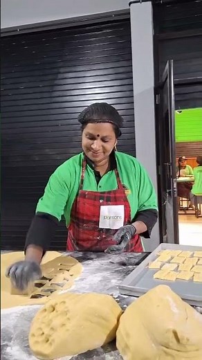 Want to learn how to make barley biscuits? 😂