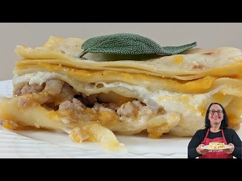 Lasagna with Béchamel - White Sauce | Lasagna made with delicious white sauce.