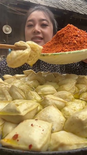 🔥 Powerful Chilli Powder Grinding 🌶️ Village Style Cooking 😍