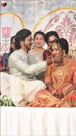 Adarsh ​​puts thali on Varsha's neck #wedding