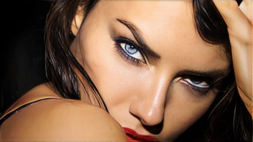 巴西超模:阿德里亚娜·利马Adriana Lima