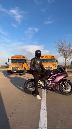 Explaining counter steering - - - - Use code ‘ZENITHFRS’ @nbtclothingofficial Use code ‘ZENITH’ @cardosystems ‘ZENITH’ @dynojetresearch @kytamericas @redbullusa - - - #grom #biketok #motorcycle #motovlog #riding #beginner #guide #howto #moto #motogp #motor #cartok #cars #r6 #r7 #kawasaki #r1 #yamaha #ninja #ninja400 #yamahar3 #inline4 #exhaust #gear #exhaust #inline4 #ducati #sportbike | Zenith.frs