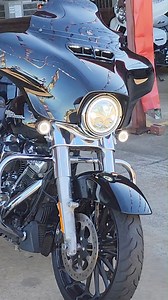 Coming to the Wild West with 21K miles, Rhinehart pipes, a full set of bags and speakers and highway pegs! Call/Text 281-392-8850 | Wild West Motoplex