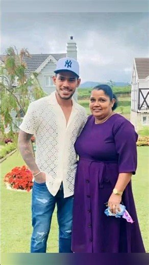 අපේ කොල්ලා පැතුම් අම්මත් එක්ක💕#shorts #cricket