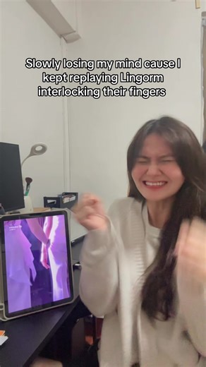 Lingorm's Touch: The Interlocking Fingers Moment