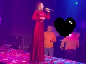 来了一个正面版呦