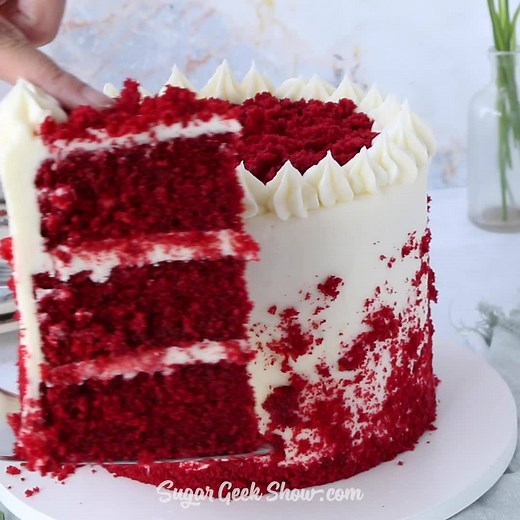 149K views · 2K reactions | Recipe: https://sugargeekshow.com/recipe/red-velvet-cake-recipe-2/ One bowl, one spatula, one amazing real red velvet cake! The cake is very light and delicate yet also extremely moist. It goes great with cream cheese frosting or ermine buttercream! | Sugar Geek Show | Facebook