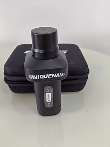 [Hot Item] Handheld Gnss Receiver Uniquenav R10 with Advanced Tracking Systems