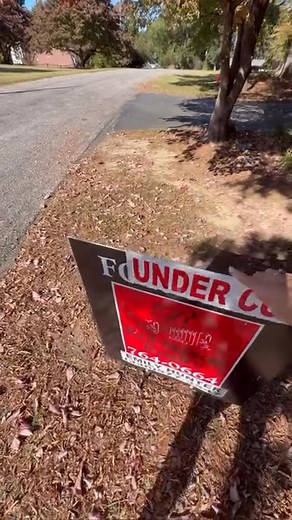 Teamwork makes the Under Contract sign slide right into place! So happy for our clients on this next chapter. 🏠🎉 #RobertsonRealty #RealEstate #UnderContracts | Robertson Realty