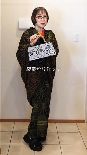 お着物だいすきです。寒いので簡単にモモンガコート作っちゃいました #ファッション #着物 #アンティーク着物＃蔦谷久兵衛＃帯＃ベルト＃むすばない