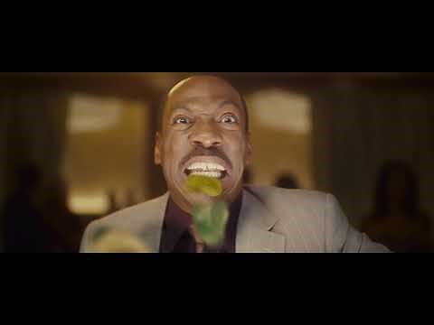 1000 WORDS THE TREE AND LEAVES SCENE