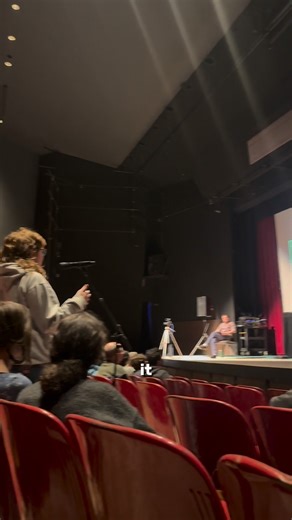 What’s it like to hear from Alison Bechdel ’81 herself? ✨ The author of Fun Home joined Oberlin for a virtual conversation on storytelling, memory, and seeing your own life reflected at you through art. The conversations felt thoughtful, funny, and personal, especially for a campus that’s played such a meaningful role in her story. FUN HOME is presented by arrangement with Concord Theatricals. | Oberlin College