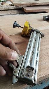 193K views · 353 reactions | Woodworkinghack Manual Stapler Woodworking Hacks: Get Cleaner, Stronger Joints! #WoodworkingHacks #ManualStapler #DIYTips | Arif Doank | Facebook
