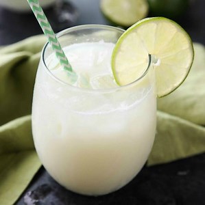 389K views · 798 reactions | This easy, creamy BRAZILIAN LEMONADE...