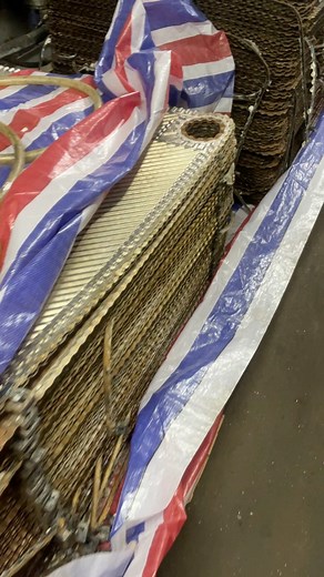 33K views · 271 reactions | FWG -(Multi-effect desalination plant) plate heat exchanger Maintenance. #seamanph #seafarerslife #marinoph #marineengineering #makinista #engineteamdaily #enginecadet #freshwatergenerator #fwg | Engine Team Daily | Facebook