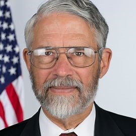 John Holdren | Keynote Speaker | AAE Speakers Bureau