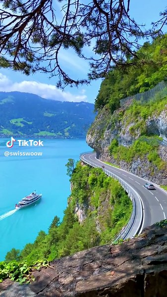 Exploring Lake Thun in Switzerland: A Scenic Getaway