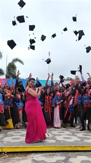 𝑺𝒓𝒊𝒅𝒆𝒗𝒊 𝑨𝒔𝒉𝒐𝒌 on Instagram: "Stepping into Vel Tech University felt like stepping into possibilities ✨ From a vast, well-planned green campus to world-class infrastructure, every corner speaks of growth and innovation. What truly stands out is the experienced faculty — supportive, knowledgeable, and genuinely invested in shaping students’ futures. With strong academic programs, industry exposure, research opportunities, and a vibrant campus life, Vel Tech isn’t just about admissions,