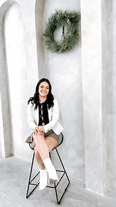 Keeping your lashes clean is one of the most important parts of maintaining them! Here’s exactly how I wash mine every morning (and how you should, too!) 1. Start with clean hands. Always wash your hands before touching your eyes or lashes. 2. Use a gentle lash cleanser. Apply a small amount of cleanser directly to your lash line. 3. Grab a fluffy, soft makeup brush. Avoid rough or stiff bristles — use a fluffy one to really get in between the lashes and along the lash line. (I actually offer th