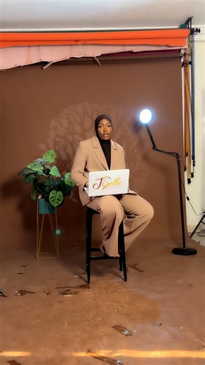 Le mot qu’on me répétait souvent : “Ne lâche pas prise.” Aujourd’hui, ces mots ont pris tout leur sens. Cette victoire, je l’ai toujours sentie au fond de moi. Je savais qu’elle viendrait. Pas par hasard… Mais par la persévérance, la patience et les sacrifices. Ne pas lâcher prise m’a menée exactement là où je devais être. Et ce n’est que le début ✨.