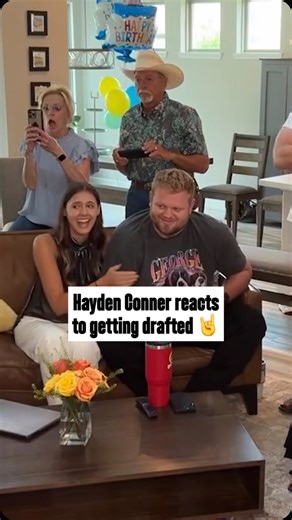 Arizona Cardinals on Instagram: "“No snow in Arizona” 😂"