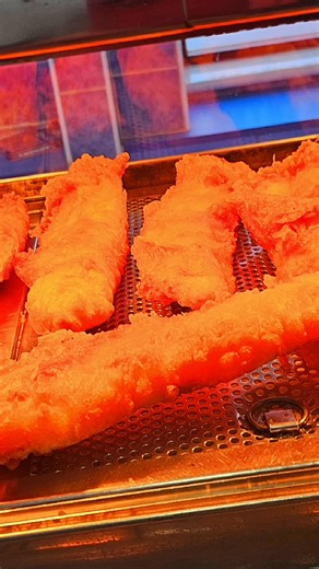 12 reactions | ✨ It’s Fish Friday at The King Fryer Goole Golden, crispy, and freshly fried – the perfect way to kick off your weekend!  Come and taste the freshest fish in town — hot, crunchy, and made with love ❤️ The KING Fryer-Goole (Copshop) Every Friday = Fish Day! #FishFriday #KingFryerGoole #GooleEats #FreshAndCrispy #FridayVibes #SeafoodLovers #bestingoole | The KING FRYER - Goole | Facebook