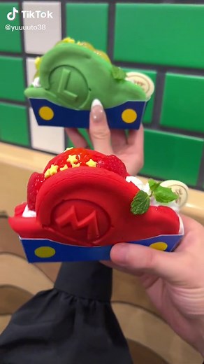 ユニバにあるマリオカフェのパンケーキサンド！整理券なしで入れるしこのボリュームで700円はコスパも悪くない🍓 #ユニバ #USJ #大阪グルメ