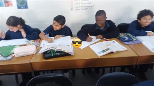 3.1K views · 40 reactions | GRADE 4 NST Lesson: Sound & Vibrations 﫨 Experiment: Will the grade 4's work more effectively with these TUNES?  Outcome: A B S O L U T E L Y!  #currolangebaan | Curro Langebaan | Facebook