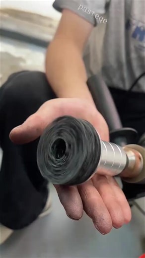 🛞 Οι ζάντες σας δεν χρειάζονται αντικατάσταση — χρειάζονται ΑΥΤΟ. Αυτό το κιτ αφαίρεσης και συντήρησης σκουριάς απομακρύνει τη διάβρωση και αποκαθιστά τη λάμψη σαν επαγγελματίας. ⚙️ Αφαιρεί γρήγορα τη σκουριά και την οξείδωση ✨ Αποκαθιστά το καθαρό φινίρισμα της ζάντας 🧰 Κατάλληλο για DIY, δεν χρειάζεται συνεργείο Από σκουριασμένες έως έτοιμες για χρήση σε δρόμο. 😳🔥 | Geactatic-a