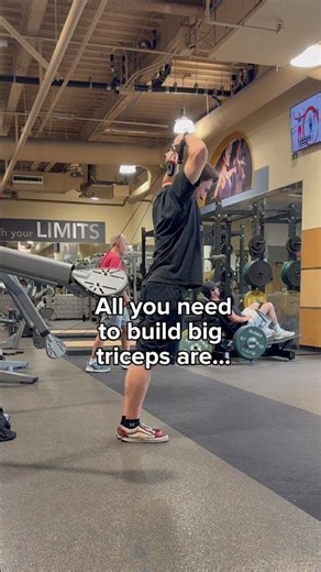 2 movements to blow up your triceps. #tricepsworkout #fitness #gym #liftingtips