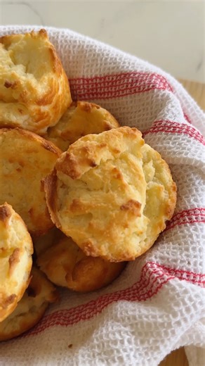 Sour Cream Biscuits 💛 INGREDIENTS ▢ 1 cup salted butter, melted ▢ 2 cups sour cream ▢ 2 cups self-rising flour INSTRUCTIONS 1. Preheat oven to 375°F. 2. Add the melted butter to a large mixing bowl. 3. Add sour cream to the bowl and whisk together. 4. Add self-rising flour to the bowl and stir together with a wooden spoon until combined. 5. Spoon the dough ⅔ of the way full in 12-count muffin pan. You don't need to grease the pan. 6. Bake for 20 to 23 minutes until the biscuits are golden brown